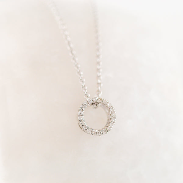 Diamond White Gold Circle Pendant & chain.