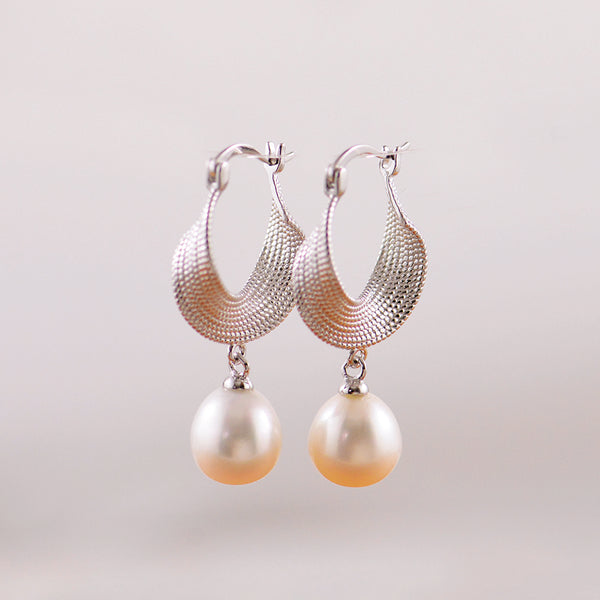 Textured Twist Pearl Earrings