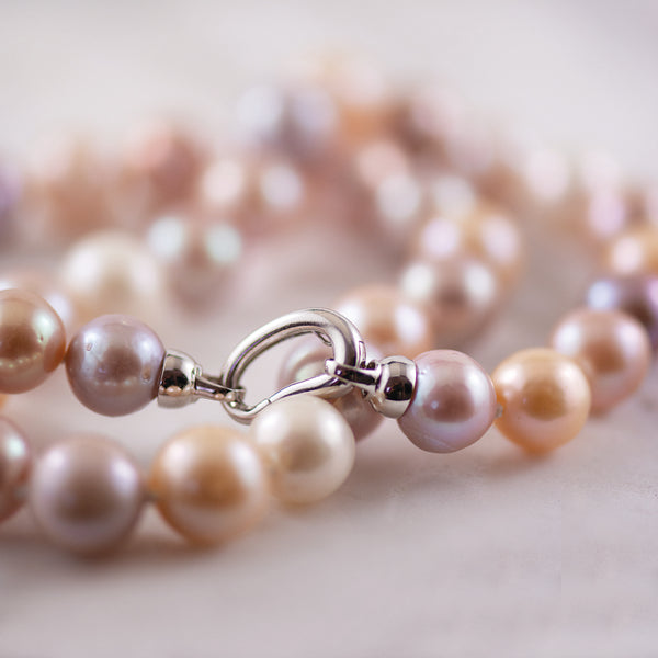 Edison Pearl Stand & Silver Pebble clasp
