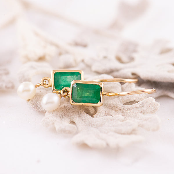 9ct Yellow Gold Art Deco Style Emerald and Pearl Earrings