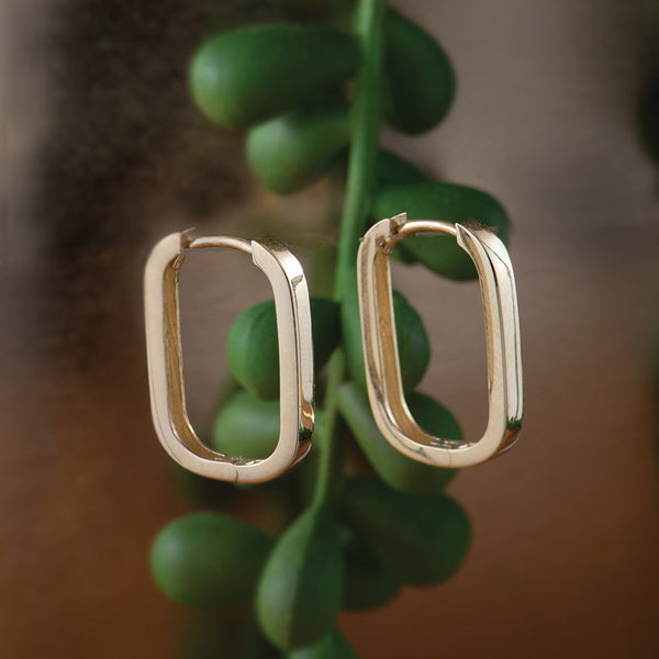 Rectangular Paper Clip Style Huggies
