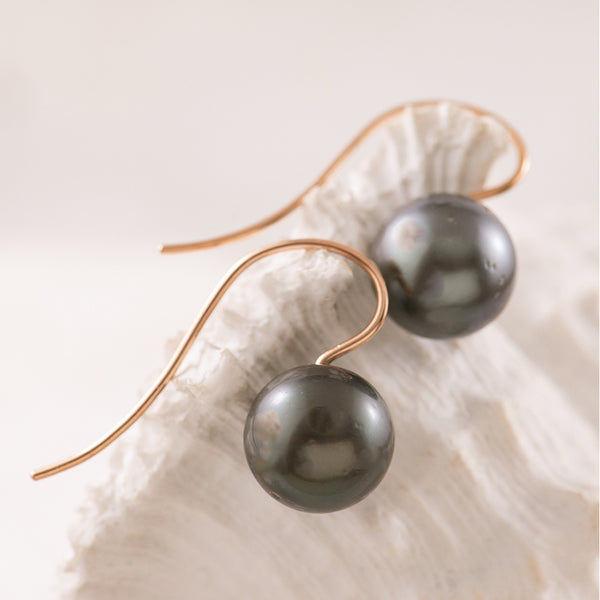 Round Tahitian Pearl with Rose Gold Shepherds hook earrings