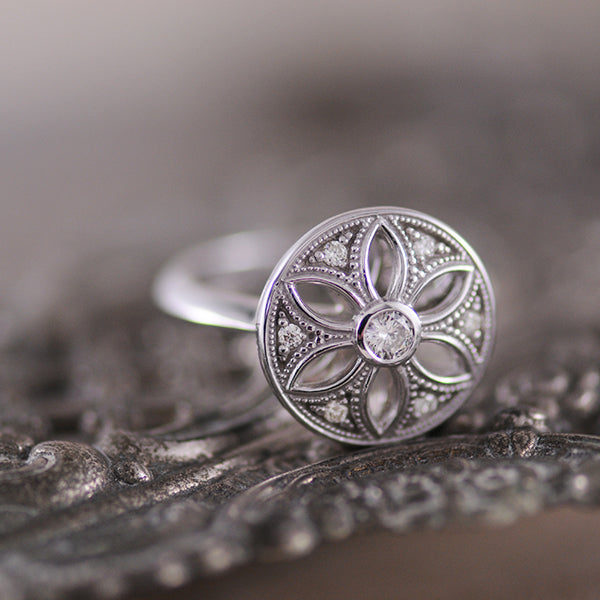 Flower diamond outlet ring vintage