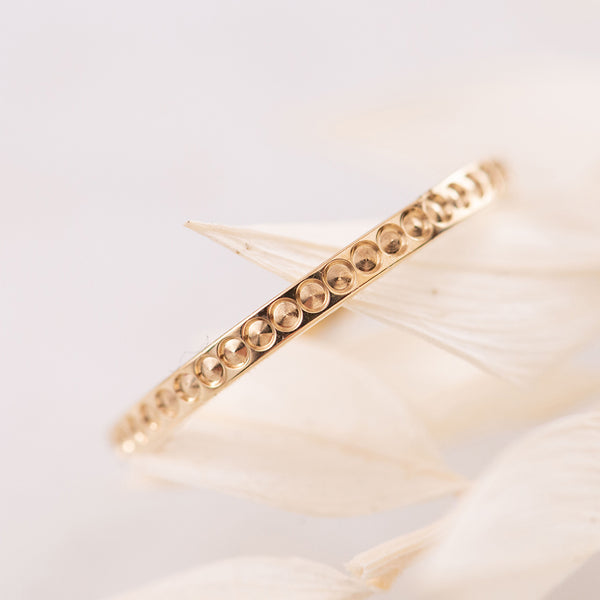 9ct Yellow Gold Studded Ring