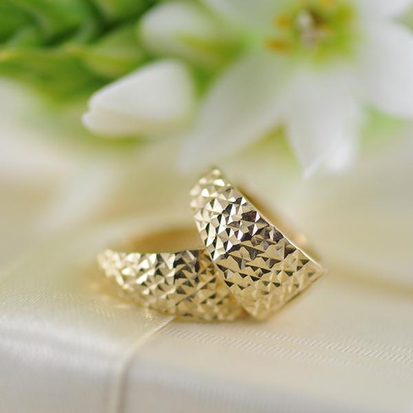 Huggie Earrings in 9k Yellow Gold