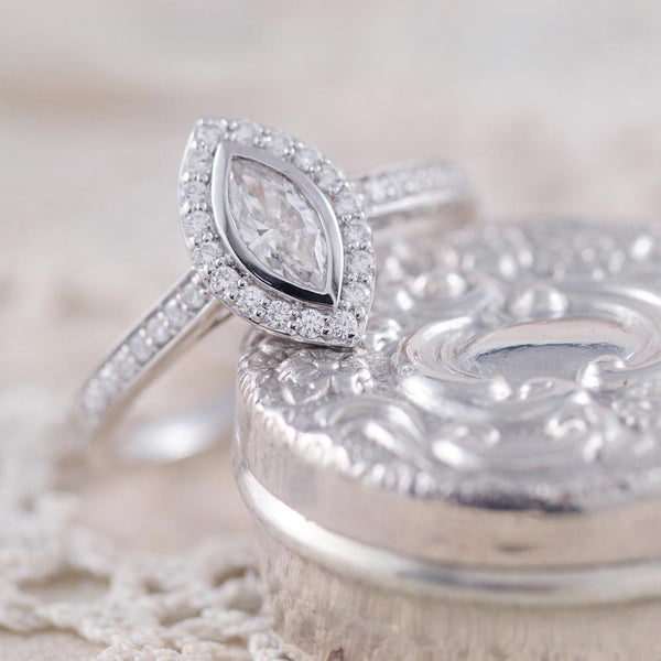 Elegant 18k White Gold Marquise Diamond Ring