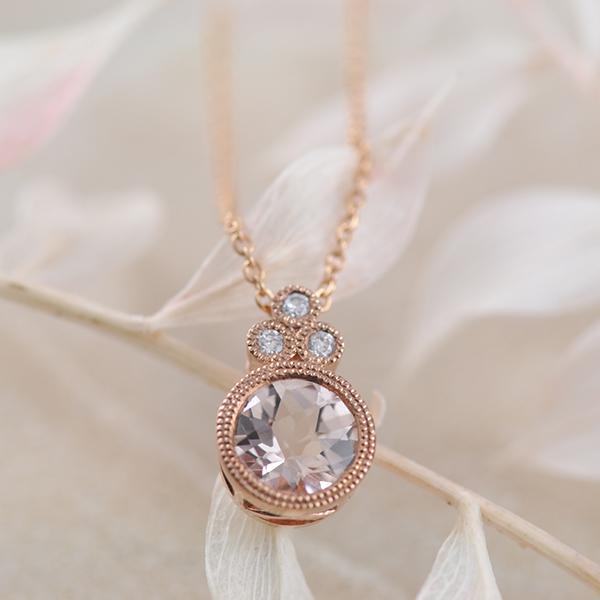 Morganite-and-Diamond-Pendant-with Millgraine