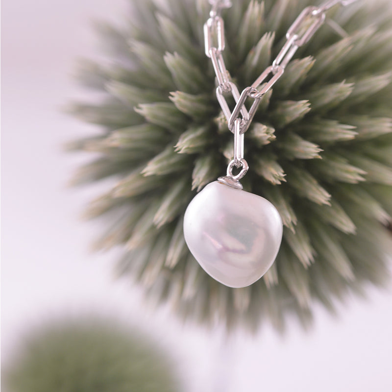 Keshi Pearl on Silver Chain