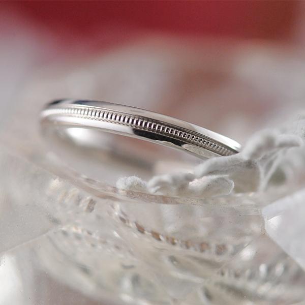 Ladies Wedder with Centre Millgrain in 9ct White Gold